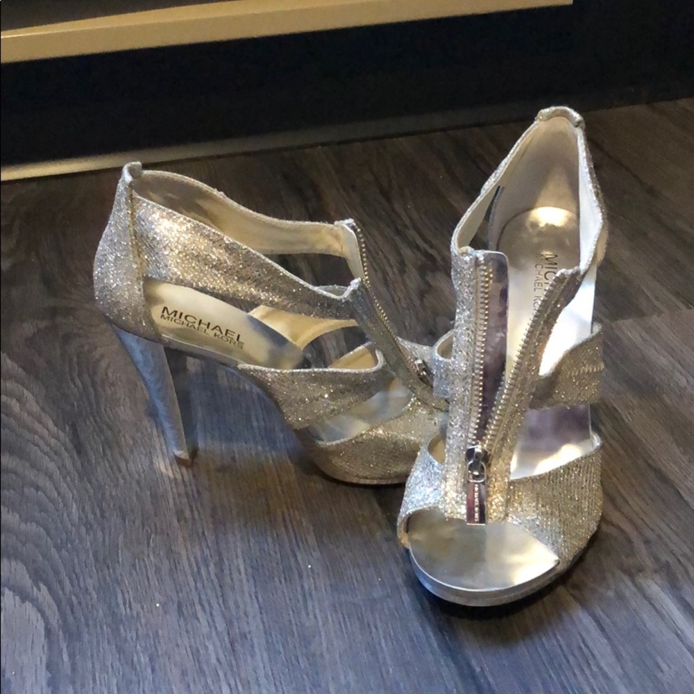 Blingy Elegant heels